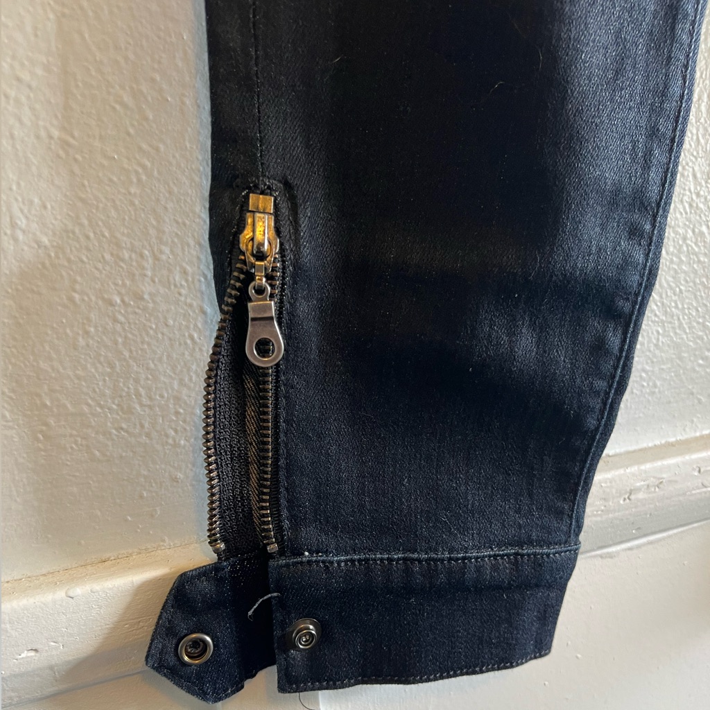 Koral Jeans Size 30 Brand New